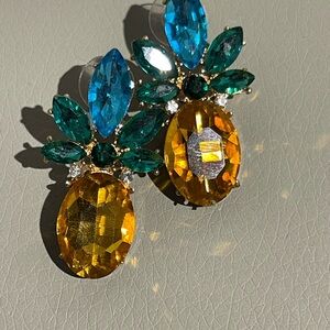 $8/3for$20 Elegant Blue and Gold Gemstone Earrings